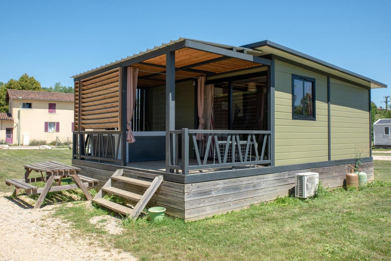 Camping Du Sevron Saint-Etienne-du-Bois  Luaran gambar