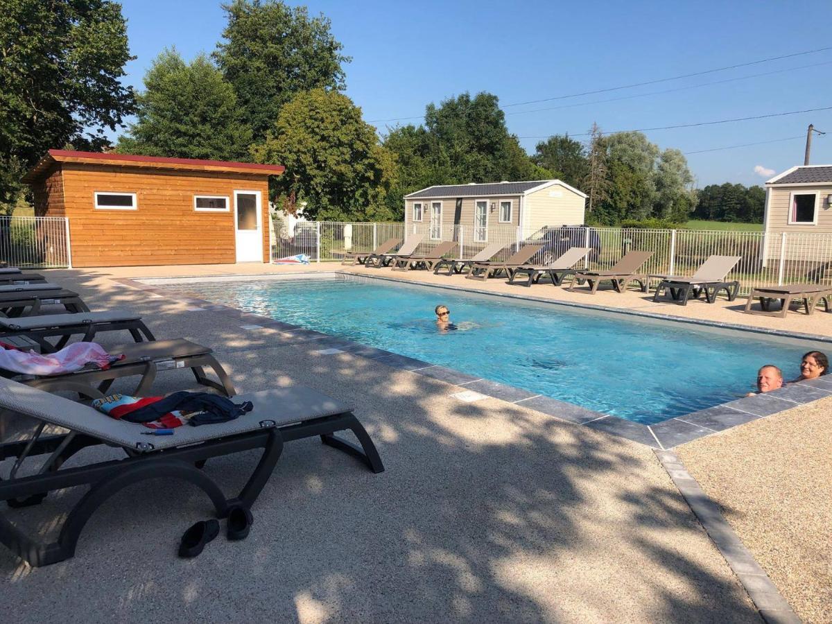 Camping Du Sevron Saint-Etienne-du-Bois  Luaran gambar